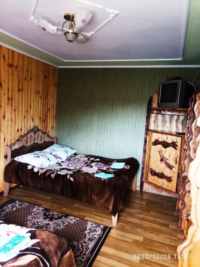 "Різьбярська Садиба" Slavsko Cameră foto