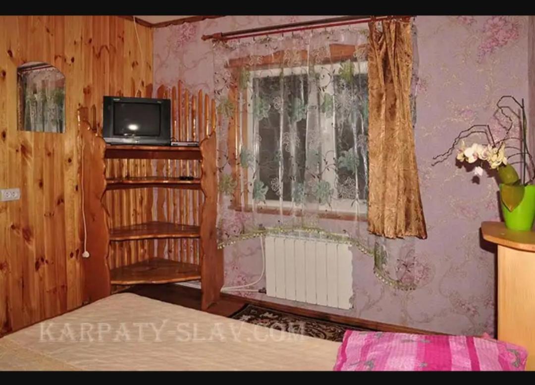 "Різьбярська Садиба" Slavsko Exterior foto
