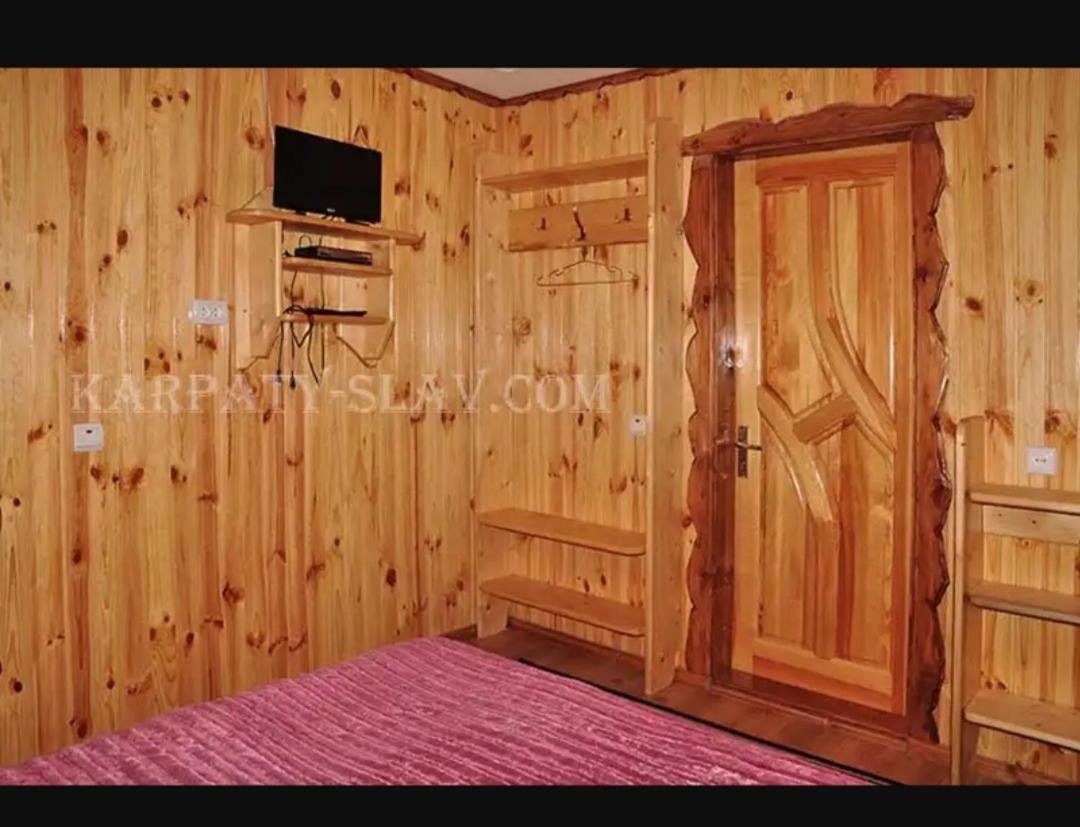 "Різьбярська Садиба" Slavsko Exterior foto